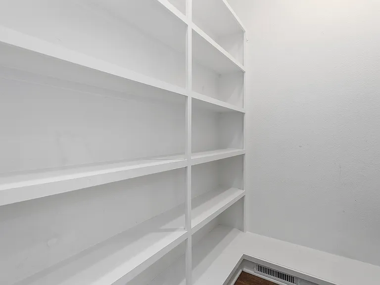 16026 Shady Bend St — Photo 15