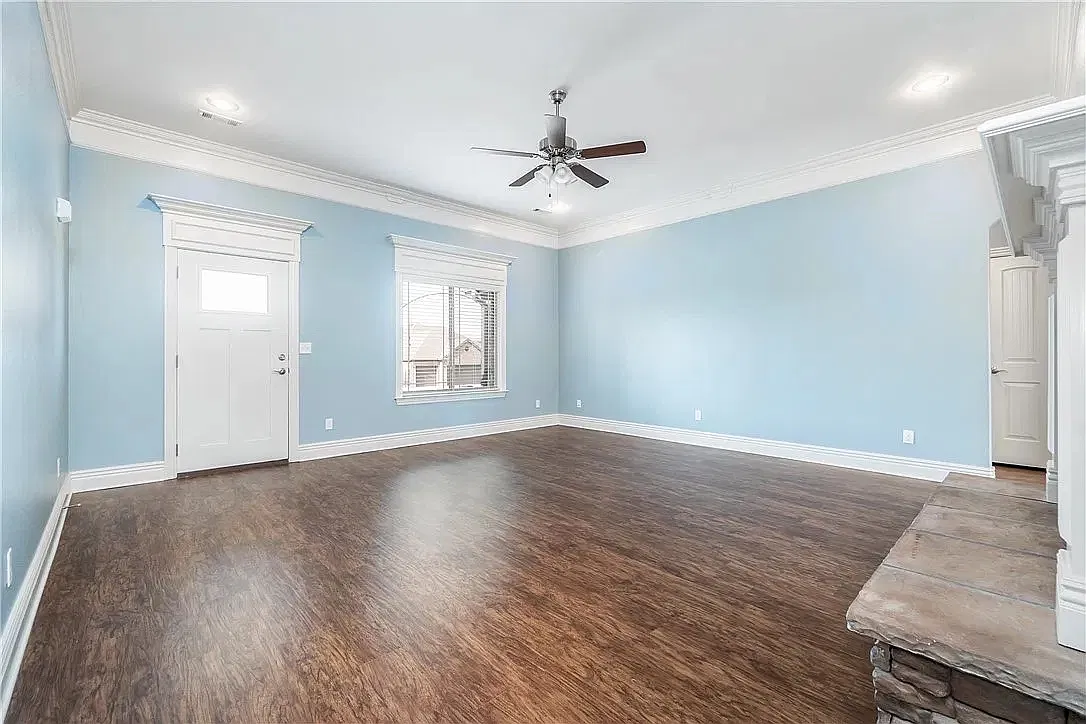 3 bed, 1815 sqft, $2,100 — Photo 4