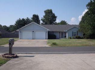 1602 Broeking Rd, Marion, IL 62959