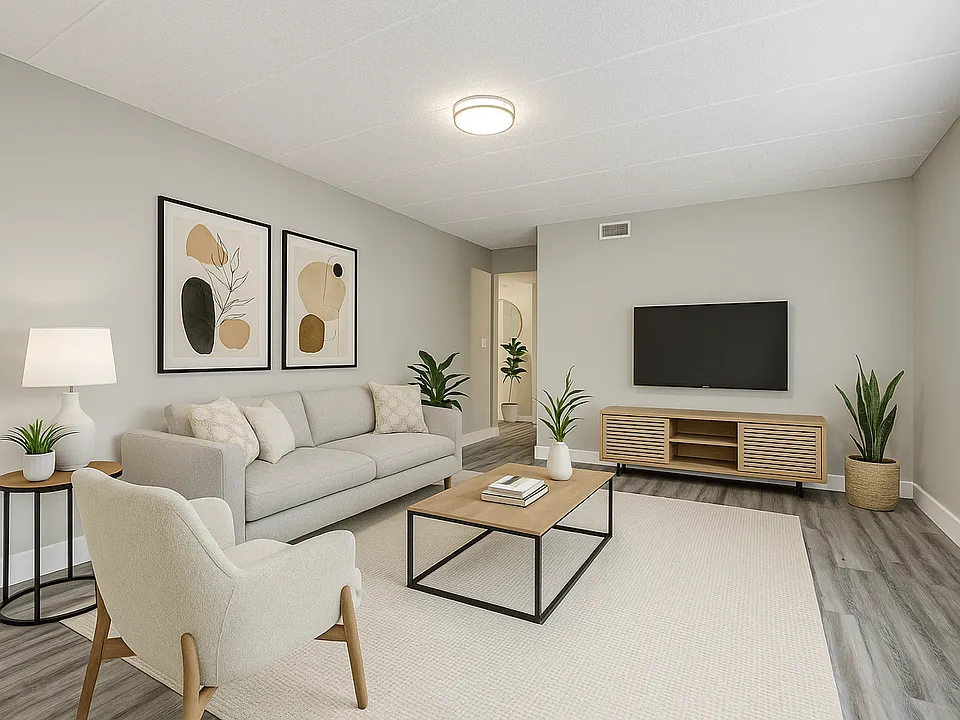 Meadowlark Apts
