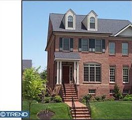 1st image of 5 Dunham Ln