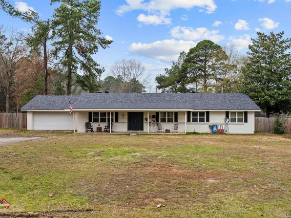 306 Lakewood Rd, Waskom, TX 75692