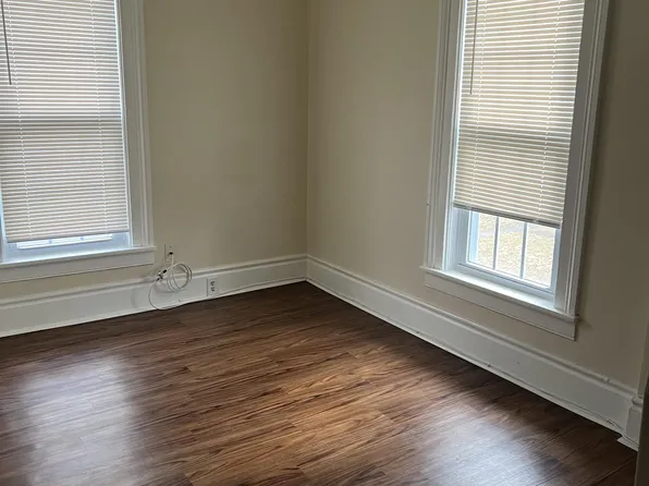110 Gilbert St, Le Roy, NY