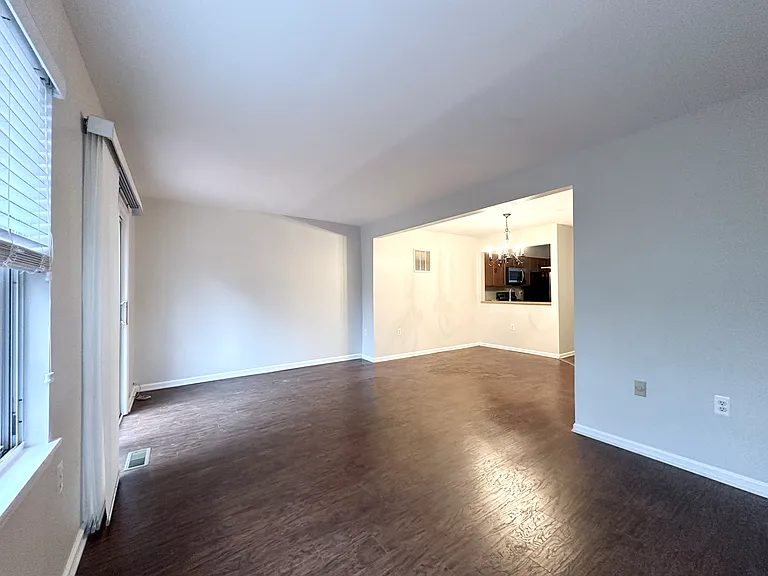 5700 Medallion Ct — Photo 10