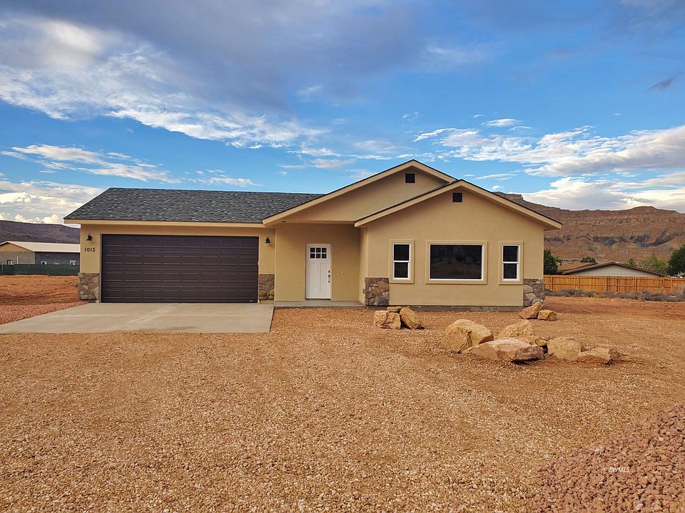 1st image of 1015 E Canyon Dr