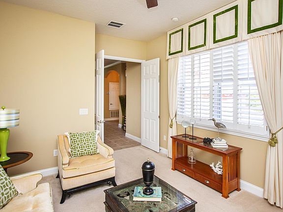 4th image of 158 Hidden Palms Ln