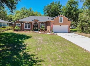152 Lake Crescent Dr, Chuluota, FL 32766