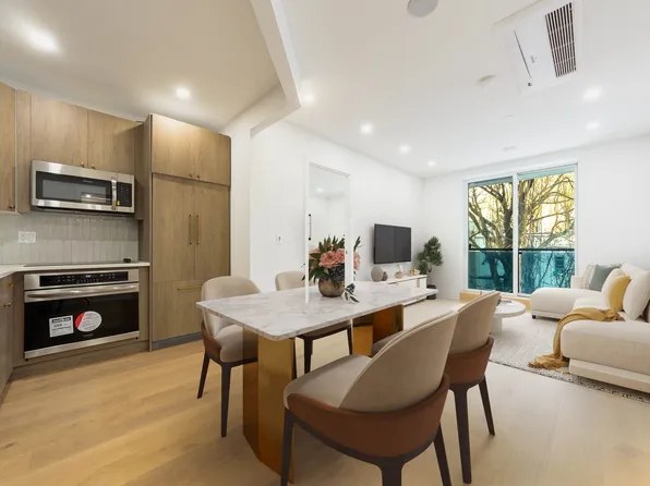 87a Cooper Street image 1 of 14