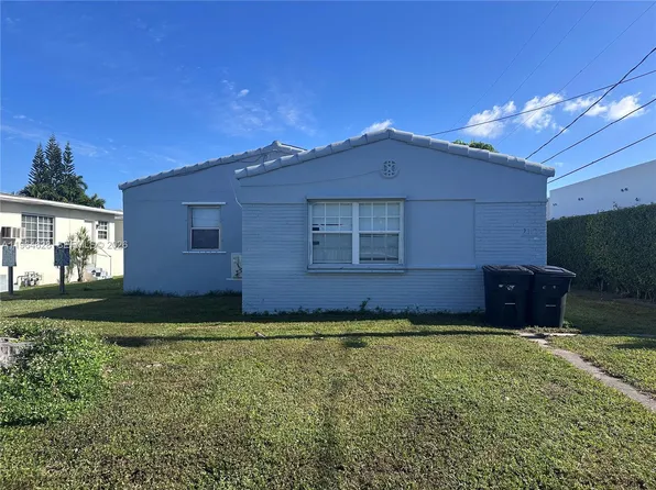 2125 Bay Dr APT C, Miami Beach, FL 33141