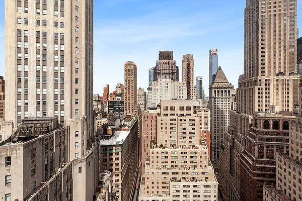 Rented by Pinnacle City Living | media 23