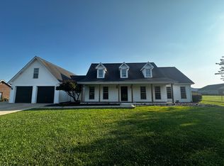 305 Autumn Ridge Dr, Somerset, KY 42503