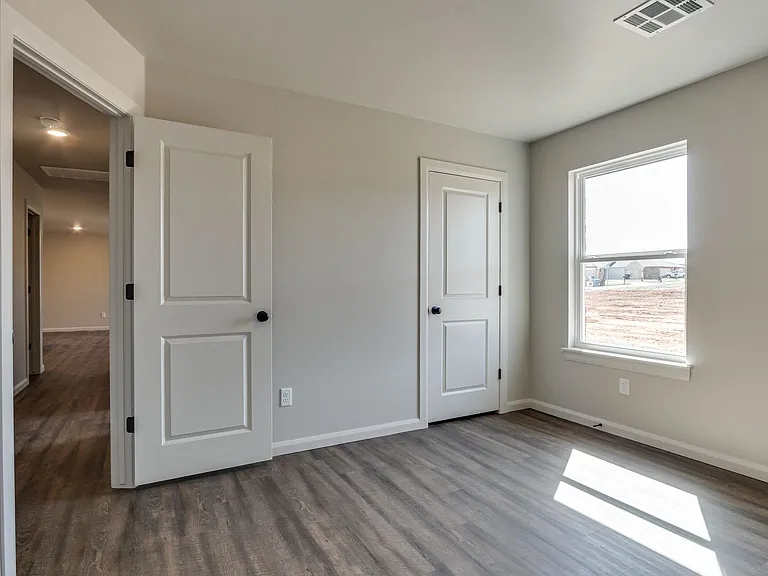 317 Dooley Creek Ln — Photo 30