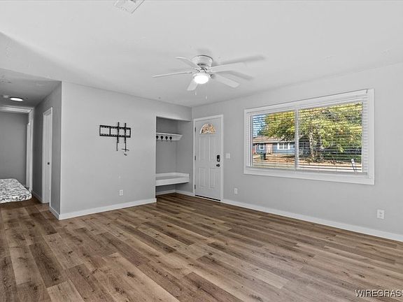 3rd image of 105 Deerfield Drive