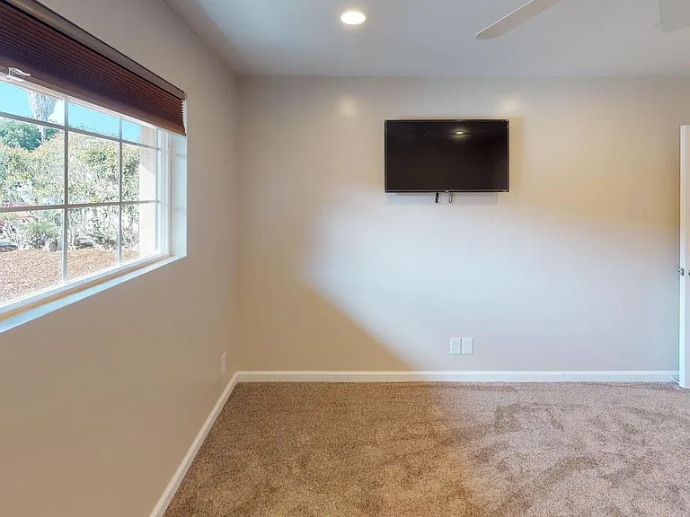 1751 Catalina Blvd — Photo 13