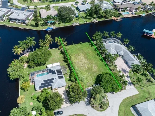 5107 Calusa Ct, Cape Coral, FL 33904