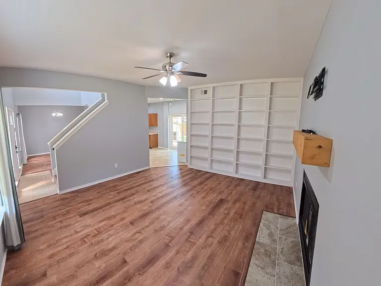 1209 Montclair Dr — Photo 7