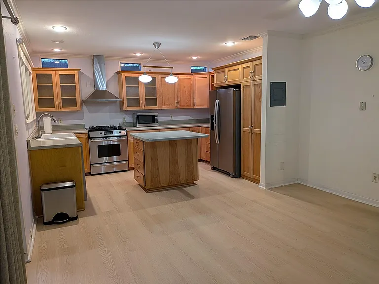 1211 Ruth Ave — Photo 5