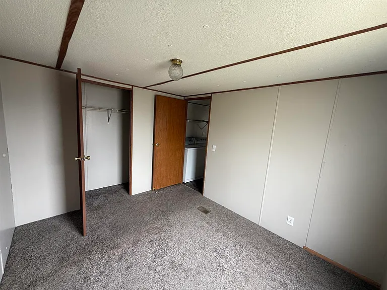253 Ideal Cir — Photo 9