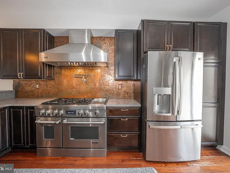 601 Poplar St — Photo 10