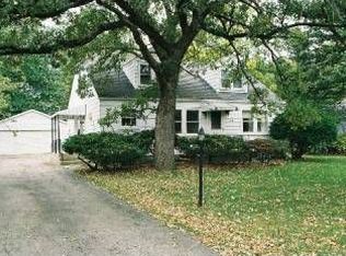 2842 N Lewis Ave, Waukegan, IL 60087