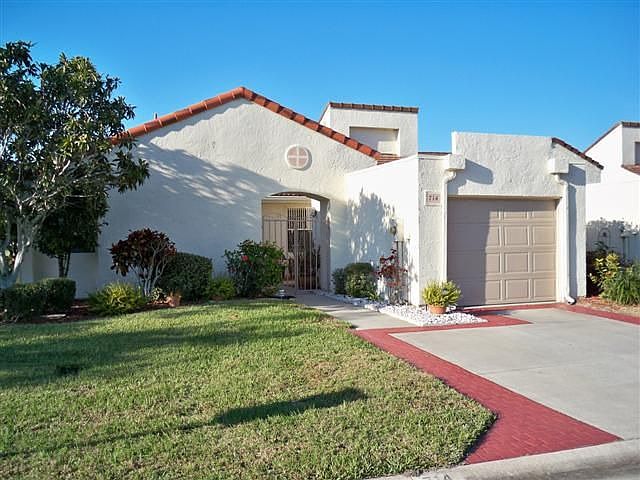 1st image of 714 Green Valley Ln