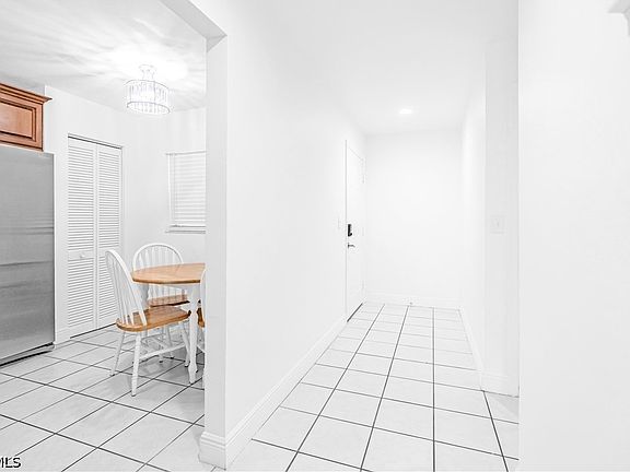 5th image of 768 Landover Cir APT 201
