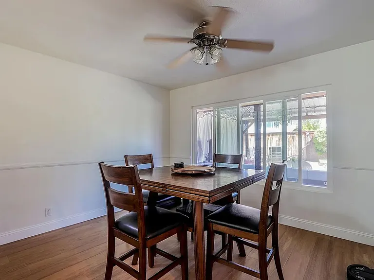 25051 Katie Ave — Photo 7
