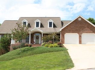 3404 Berkshire Cir, Johnson City, TN 37604
