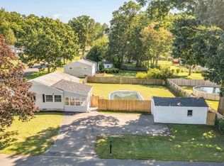 40 Feltham Rd, Springfield, MA 01118