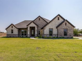 181 Briar Patch Rd, Azle, TX 76020