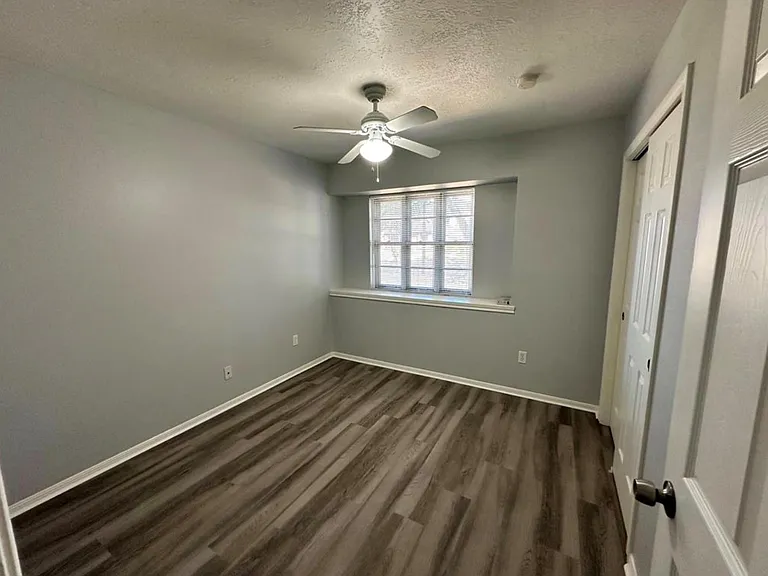 4310 Cinnabar Dr — Photo 17