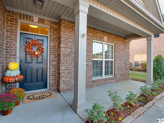 3rd image of 5014 Valley Cove Dr