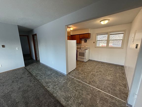 3rd image of 184 S 6th Ave #6