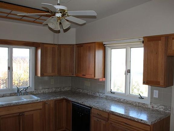 5th image of 807 N Cody Ave