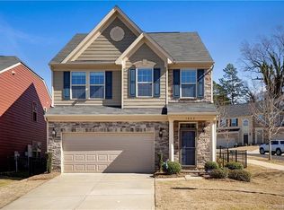 1823 Fleetwood Dr, Charlotte, NC 28208