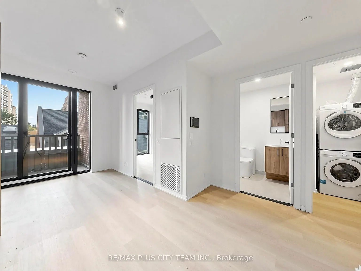 1 bed, $2,554 — Photo 2