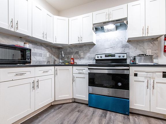 4th image of 4465 N Gratz St #2FB