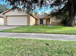 3030 Sherborne St, Pearland, TX 77584