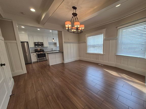 3rd image of 515 9th St APT B