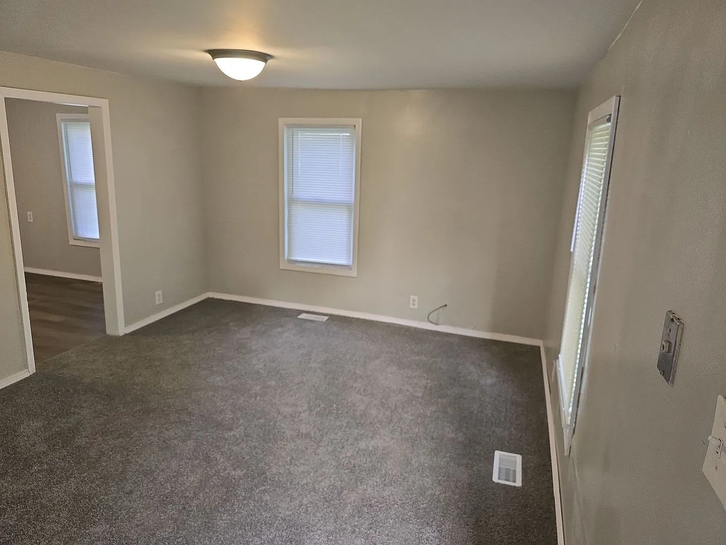 2001 E Depauw - Cozy Home with a Lot of Land! — Photo 2