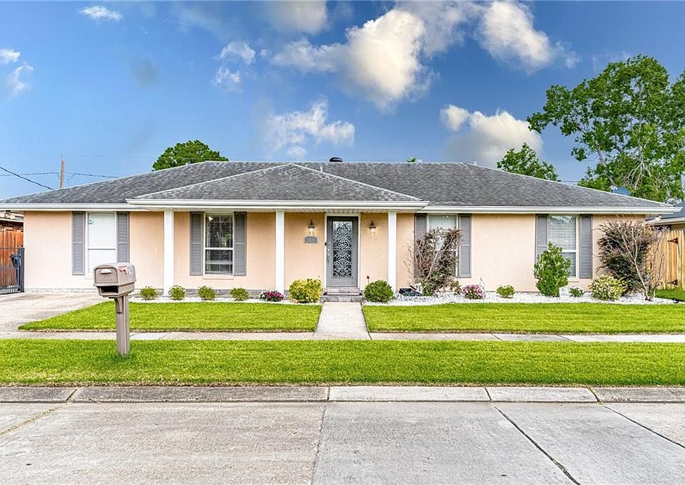 1st image of 2416 Gallo Dr