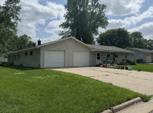 801 14th Ave SW, Willmar, MN 56201