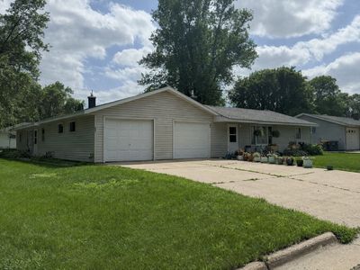 801 14th Ave SW, Willmar, MN, 56201