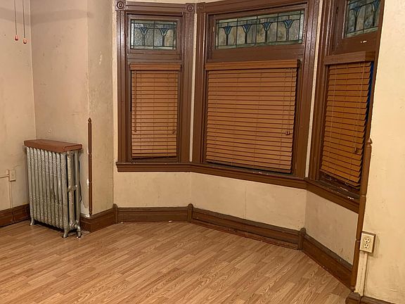 Living room.
