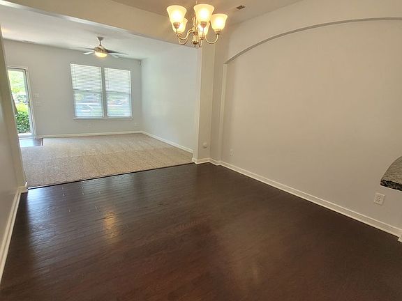 4th image of 3224 Kenton Ct