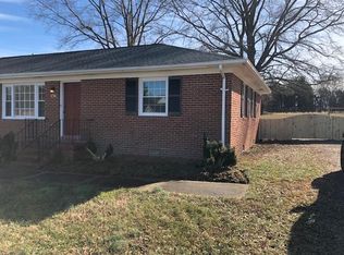 136 Lafayette Ave, Bowling Green, VA 22427