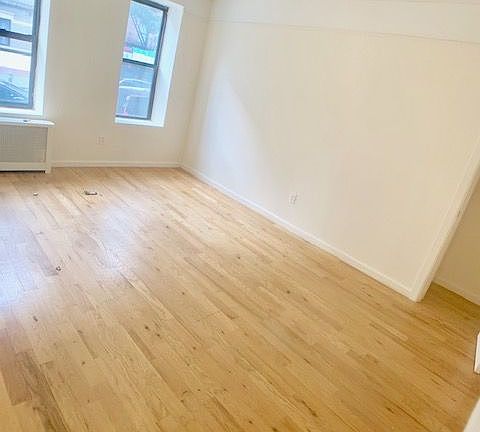 3rd image of 119 Audubon Ave APT 1D