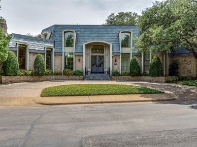 7802 Glen Albens Cir, Dallas, TX, 75225