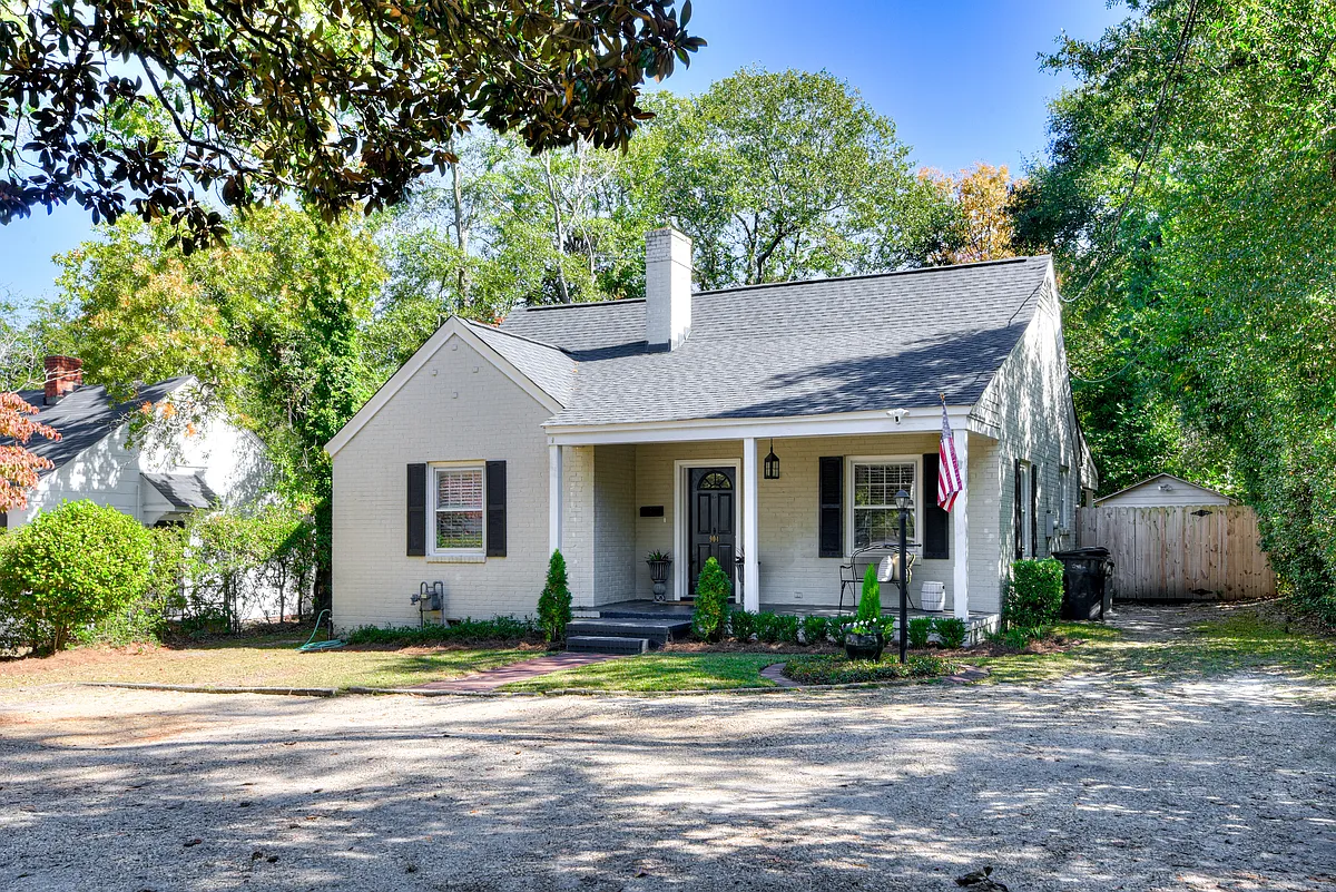 Building Photo - 904 Highland Ave