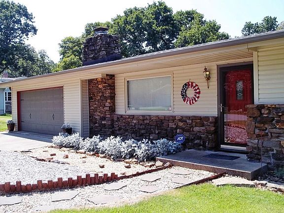 2nd image of 14183 Wolf Dr